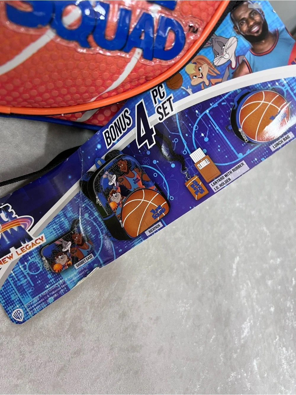 Space Jam Tune Squad Basketball 4 piece set Backpack lunchbag gadget case